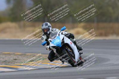 media/Jan-15-2023-SoCal Trackdays (Sun) [[c1237a034a]]/Turn 3 (1115am)/